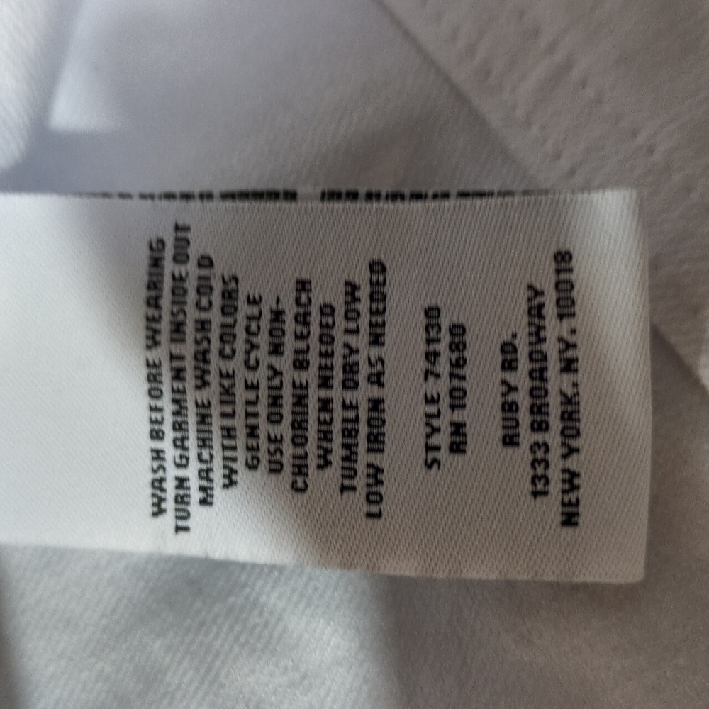 Ruby Rd. White Button Down Vest - Picture 4 of 4